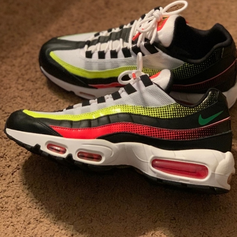 Sold Nike AirMax 95 New